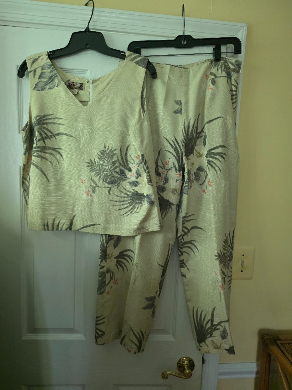 TIKI brand silk palm print pants set